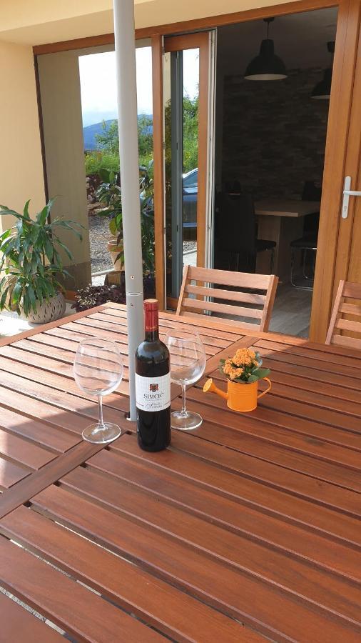Apartma Claudia * Pivka